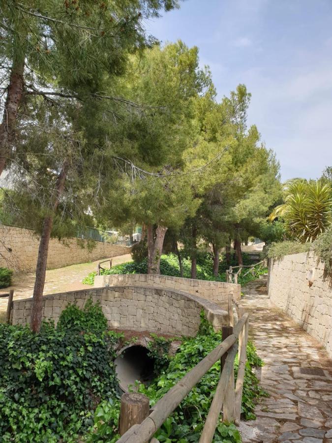 Adosado Los Olivos, Sierra Cortina Финестрат Экстерьер фото
