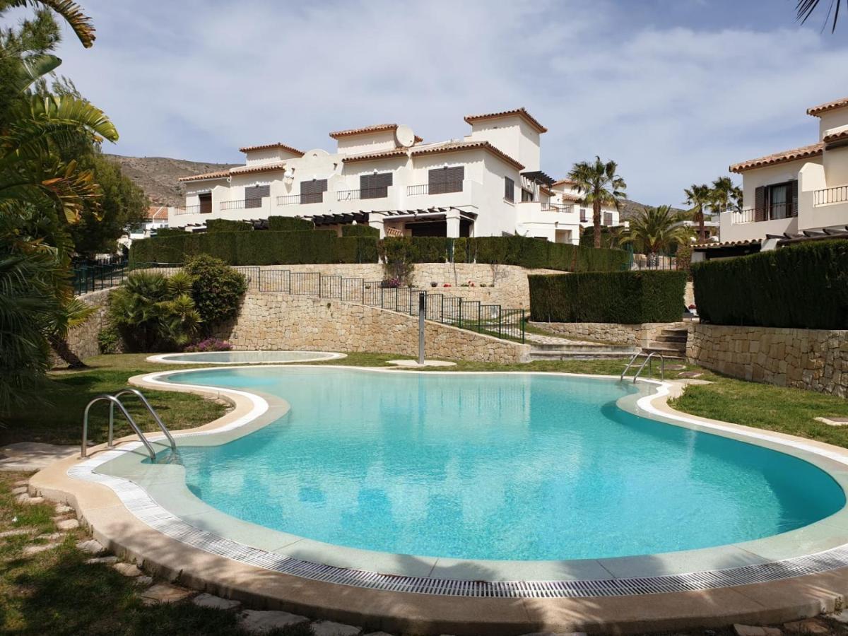 Adosado Los Olivos, Sierra Cortina Финестрат Экстерьер фото